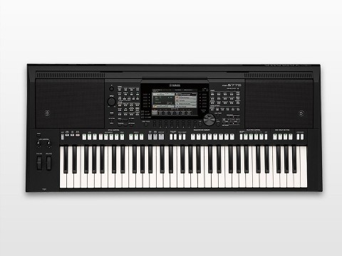 Yamaha PSR S775