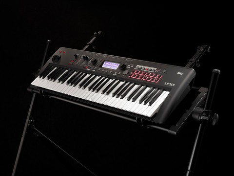 Korg Kross 2 (61 Phím)