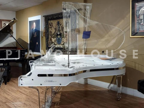 Blüthner Crystal Edition