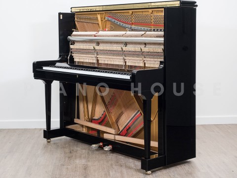 STEINWAY K-132 C2010
