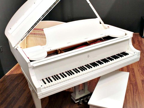 STEINWAY MODEL O (Trắng)