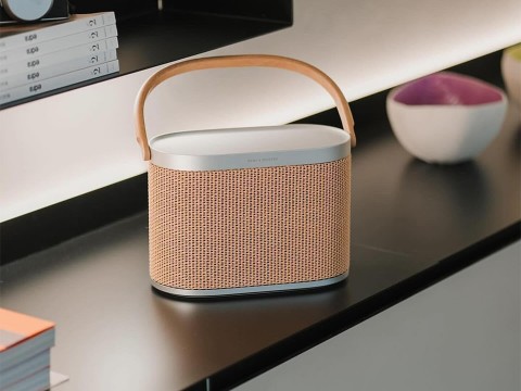 Loa B&O Beosound A5 Nordic Weave