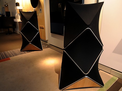 Loa B&O Beolab 90