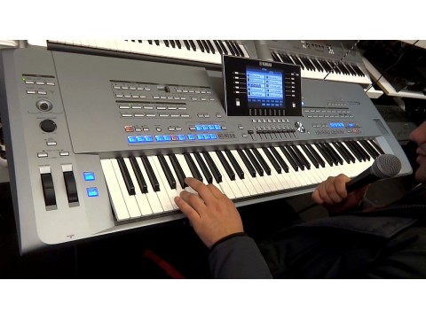 Yamaha Tyros 5 – 76 Phím