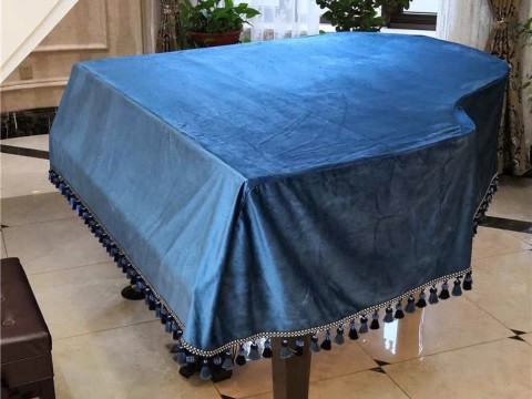 Khăn Phủ Grand Xanh Hà Lan Tua Rua