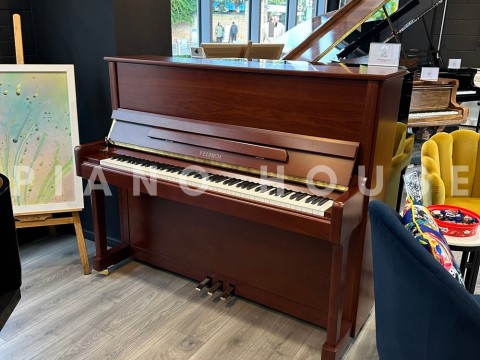 FEURICH 122 Universal (Walnut Satin)