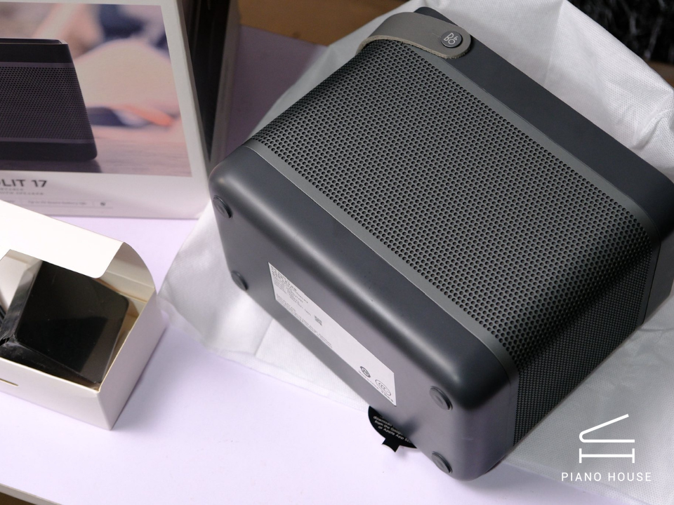 Loa B&O Beolit 17 - Black (Used)