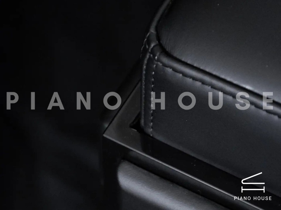 Ghế Đàn Piano Black Leather | Thiết Kế Bởi Poul Henningsen | Denmark
