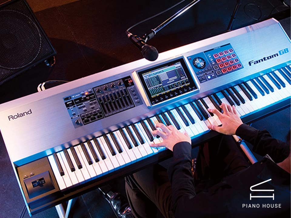 ROLAND FANTOM G8