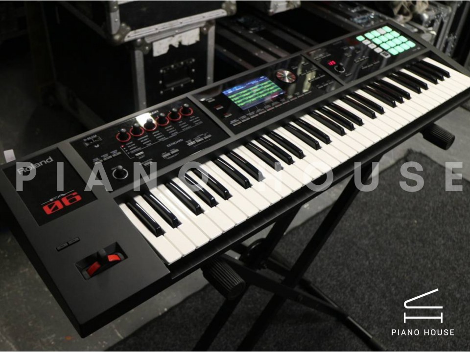 ROLAND FA-06