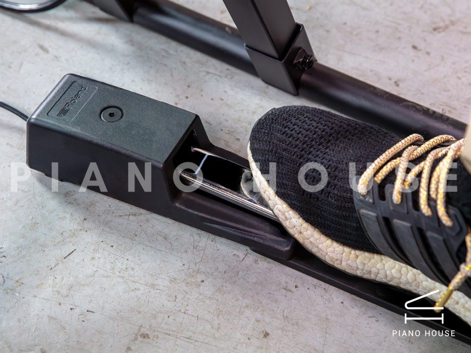 ROLAND RD-2000 EX Stage Piano