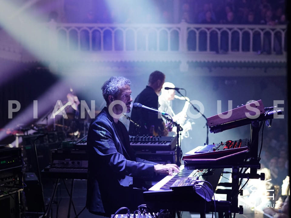 ROLAND RD-2000 EX Stage Piano