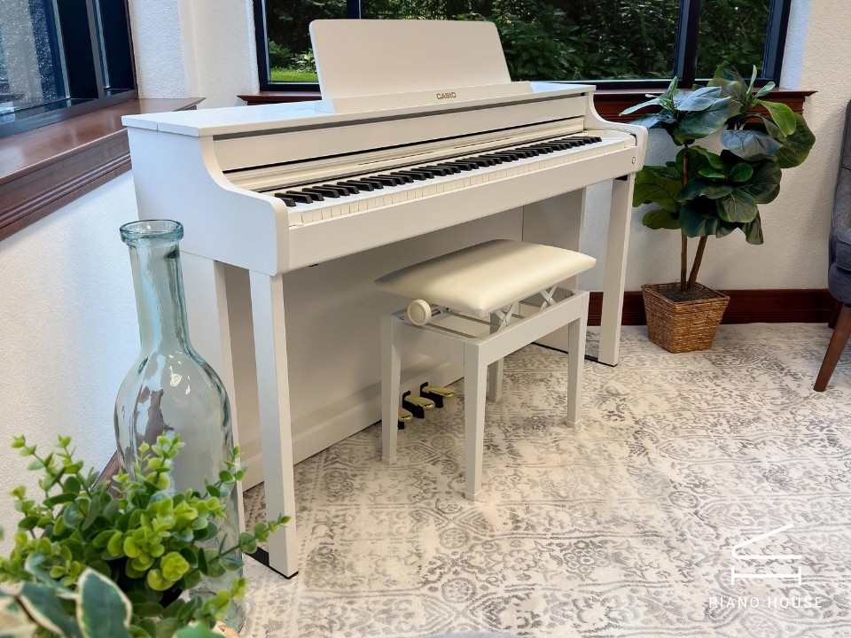 Casio AP-550 White (WH)