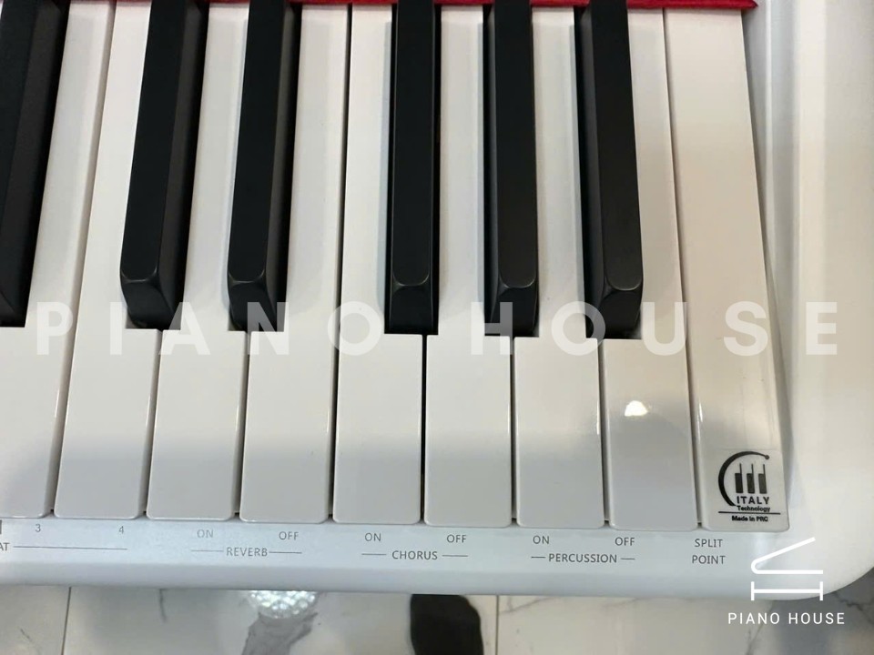 Piano Flykeys FP6 White (Kèm Chân Gỗ)
