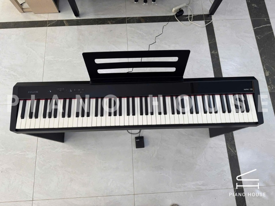 NUX NPK-10 Black (Có chân gỗ)