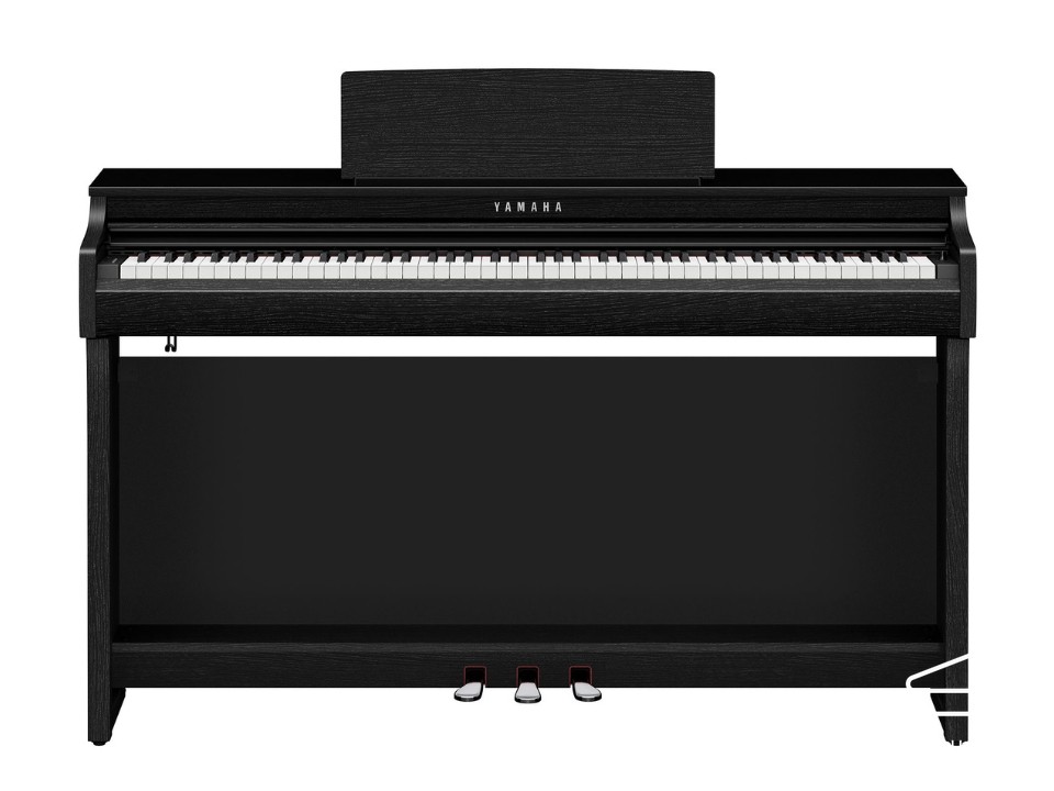 YAMAHA CLP-825 B