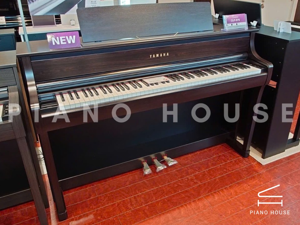 YAMAHA CLP-875 R
