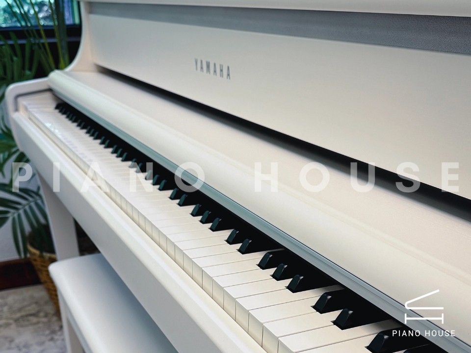 YAMAHA CLP-875 WH