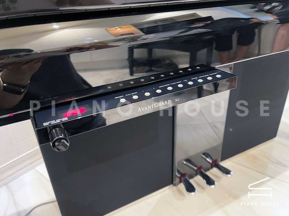 AVANT GRAND N2 (USED)