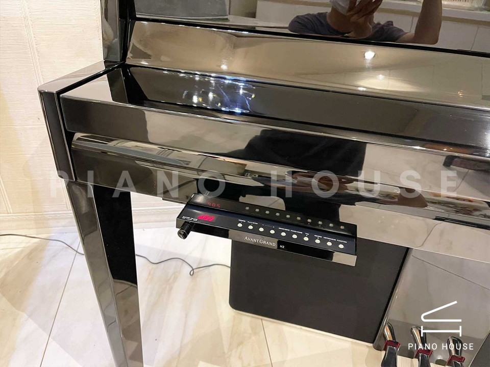 AVANT GRAND N2 (USED)