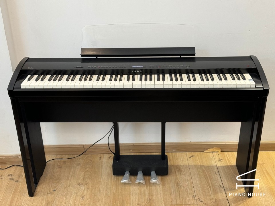 Kawai ES7