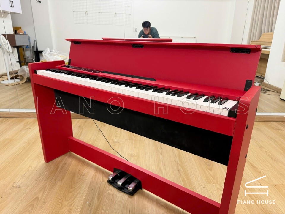 KORG LP-380 RD