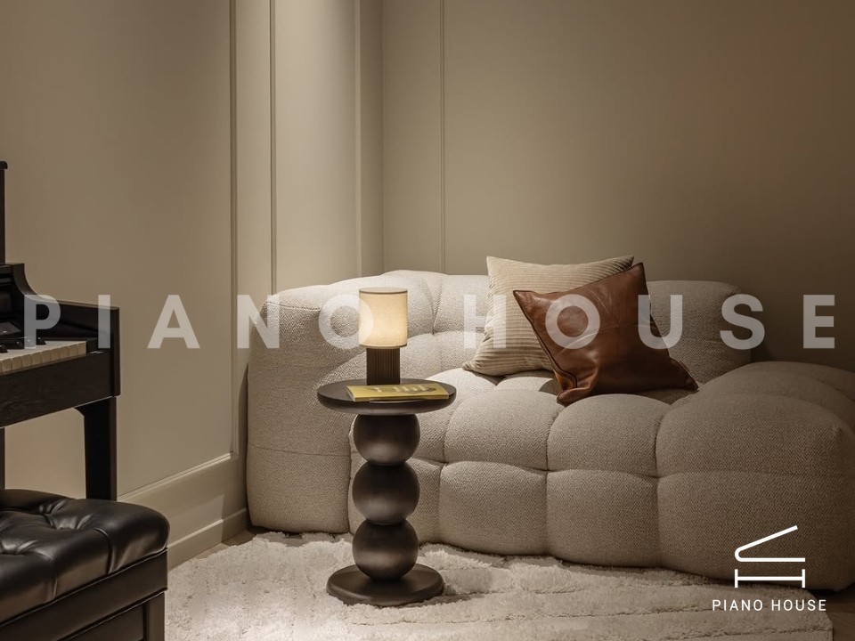 ROLAND LX-705 CB New