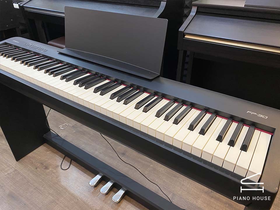 ROLAND FP-30 BK