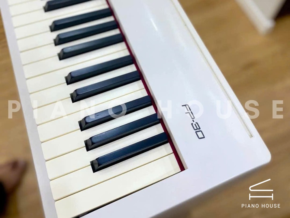 ROLAND FP-30 WH
