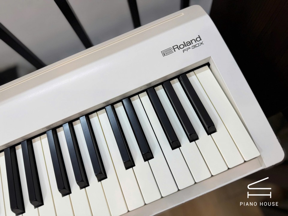 ROLAND FP-30X WH