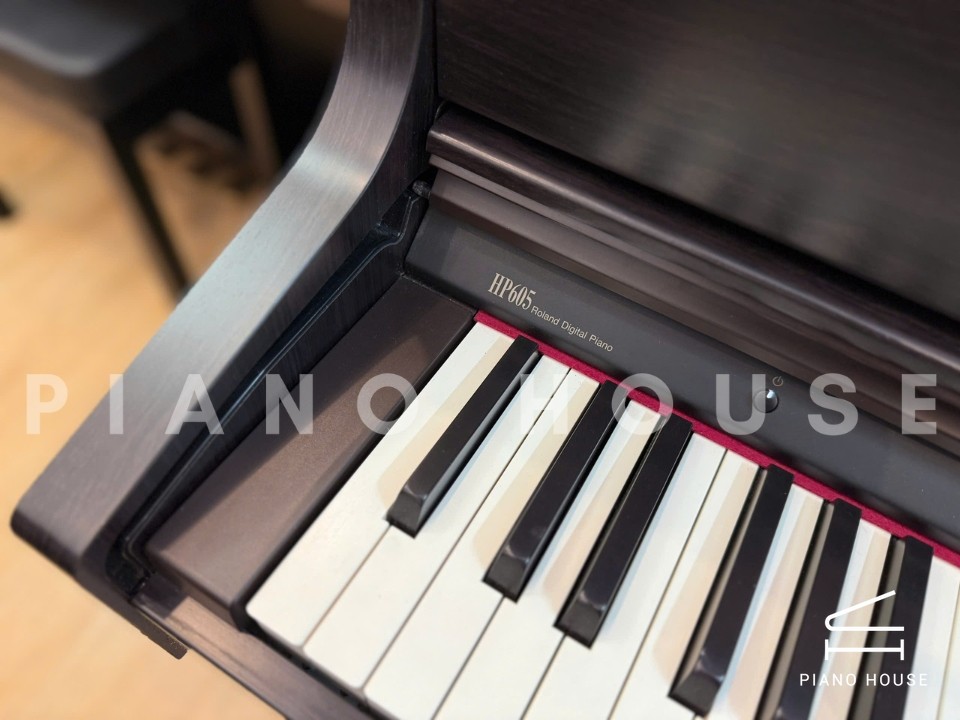 ROLAND HP-605 DR