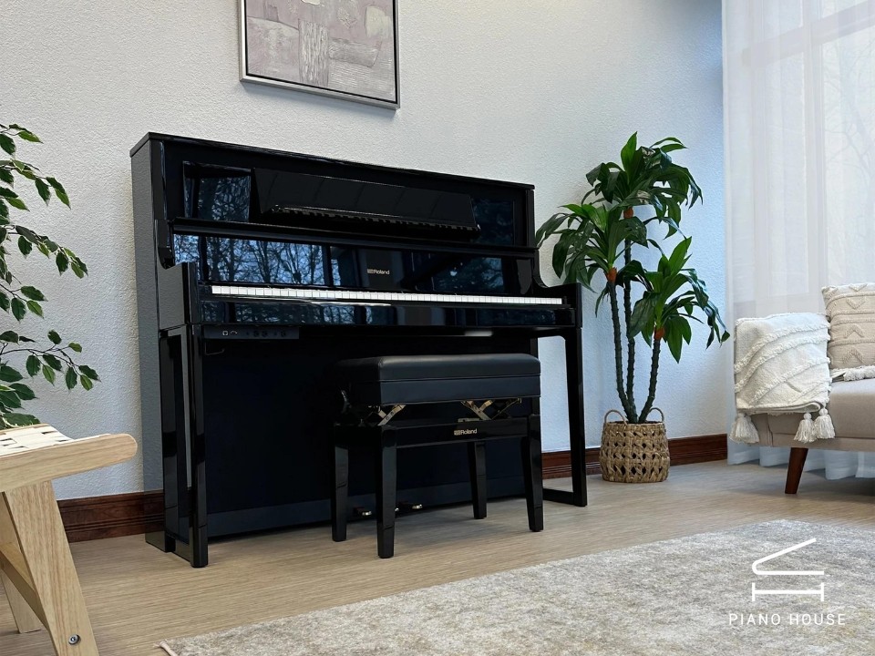 ROLAND LX-708 PE (New)