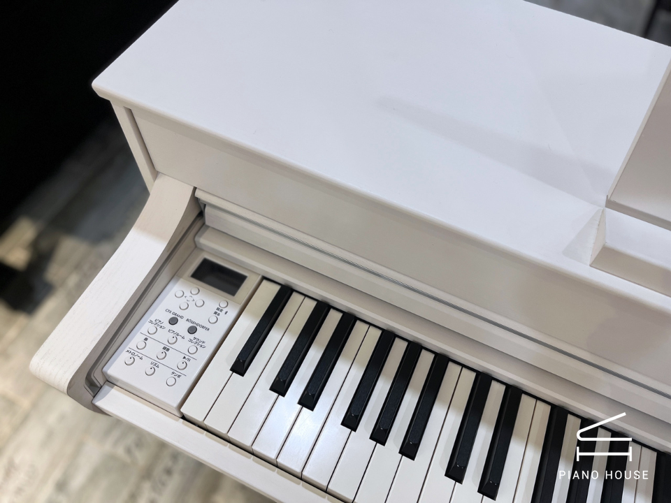 YAMAHA SCLP-7450 WH (USED)