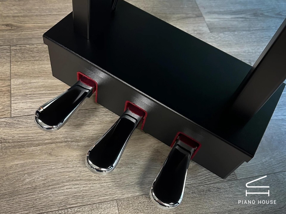 YAMAHA CLP-795 GP PE