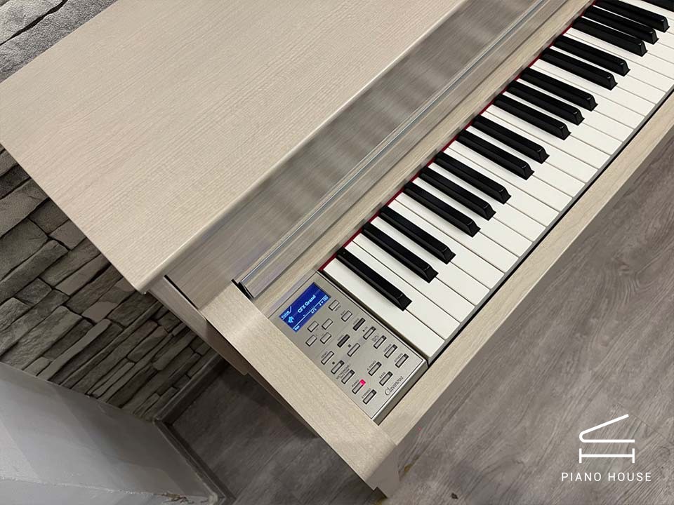 YAMAHA CLP-545 WA