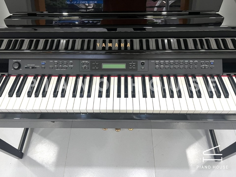 YAMAHA CLP-480 PE