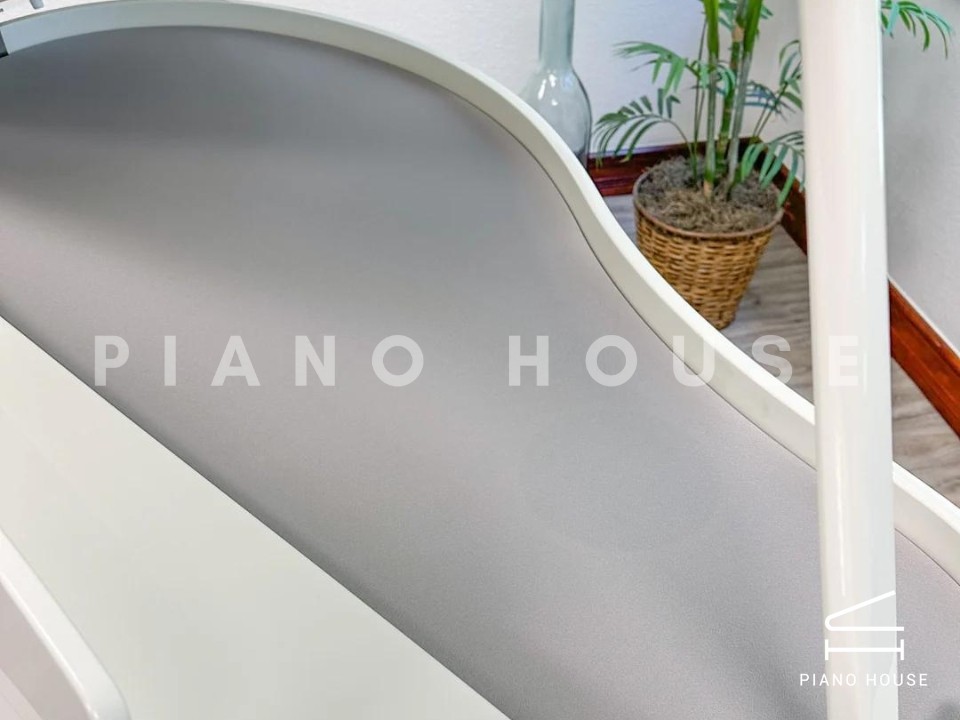 YAMAHA CLP-765GP WH (USED)