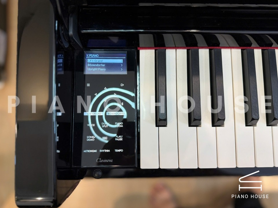 YAMAHA CLP-785 PE (USED)