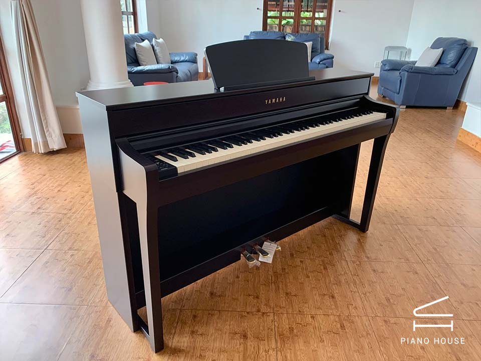 YAMAHA CLP-735 Full Màu (USED)