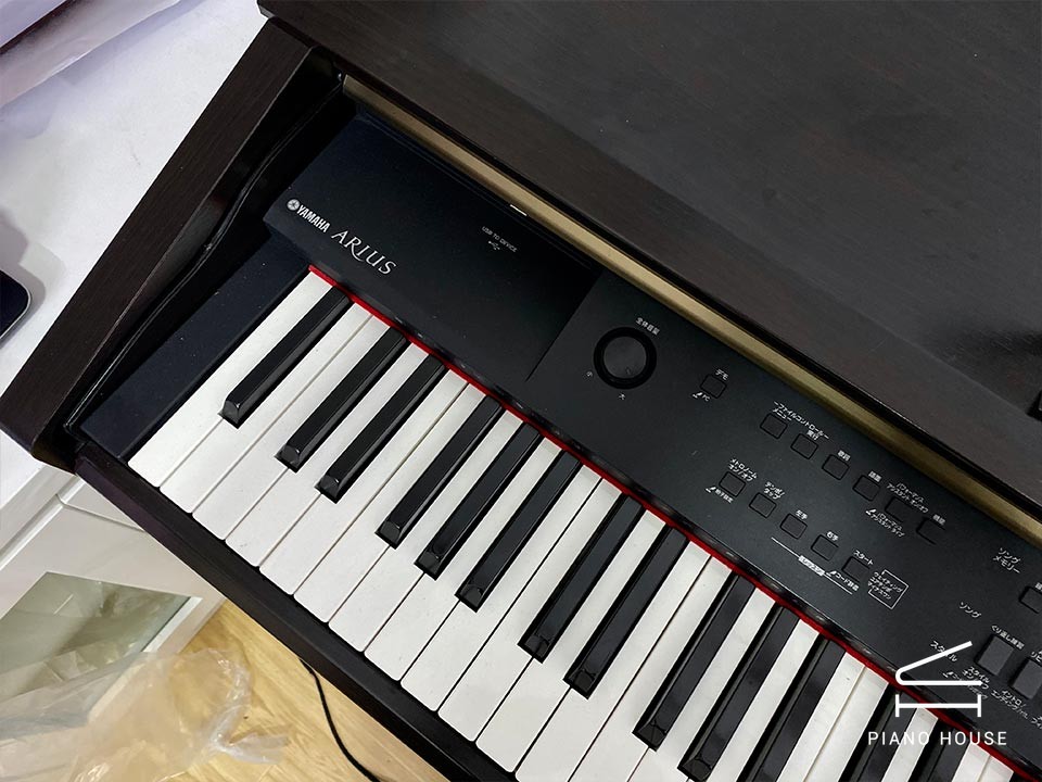 YAMAHA YDP-V240
