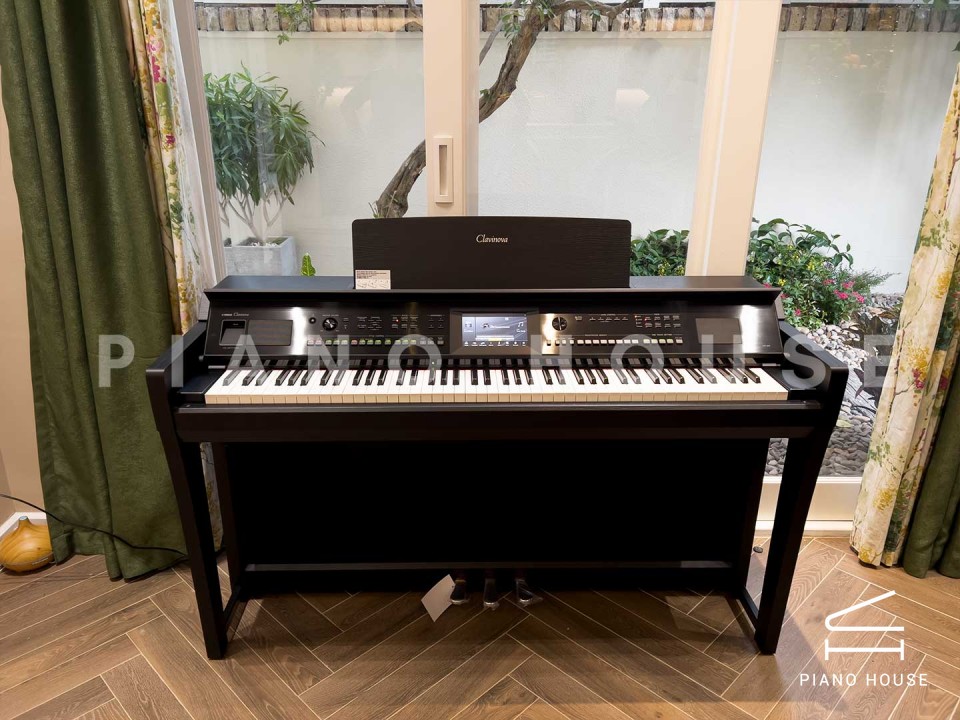 YAMAHA CVP-805 B (USED)