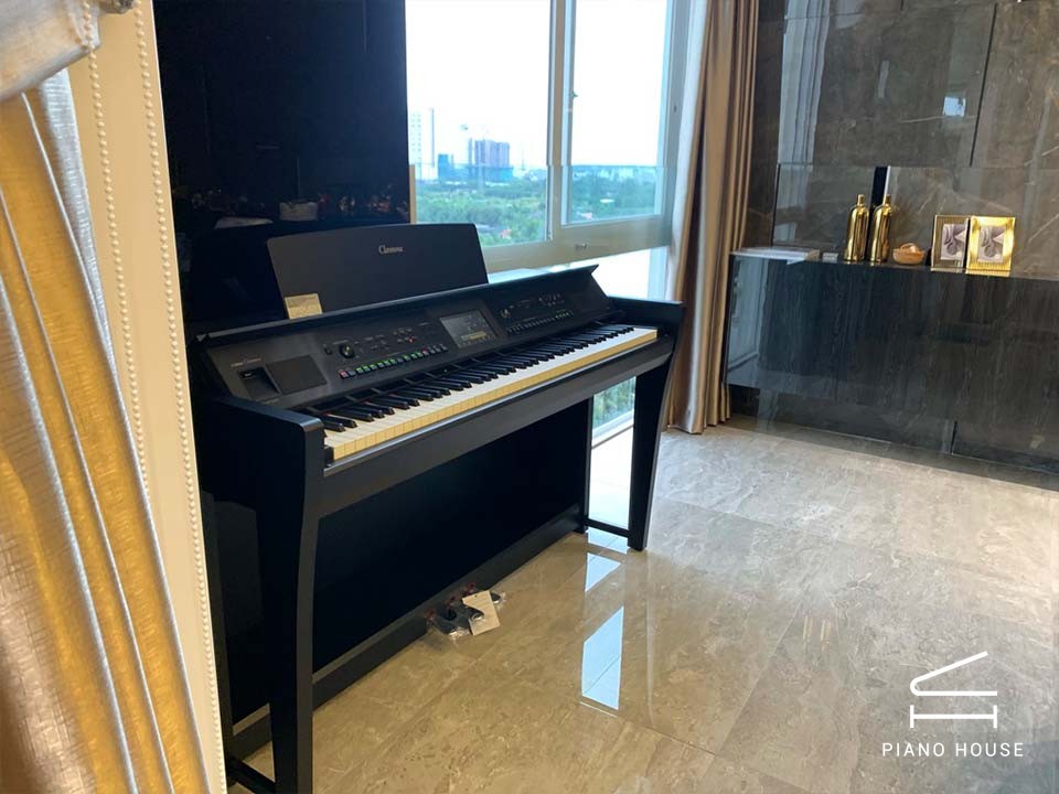 YAMAHA CVP-805 B (USED)