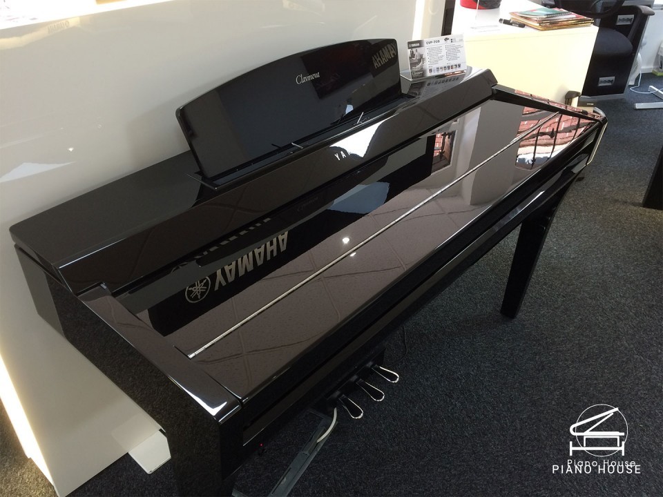 YAMAHA CVP-709 PE (USED)