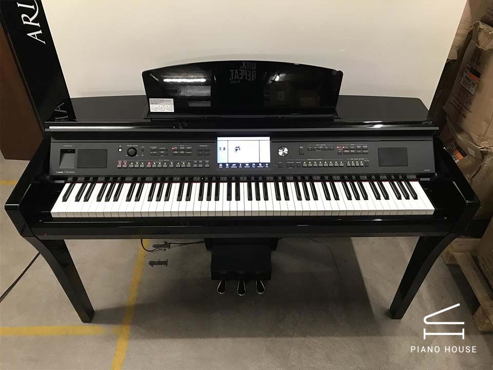 YAMAHA CVP-609 PE