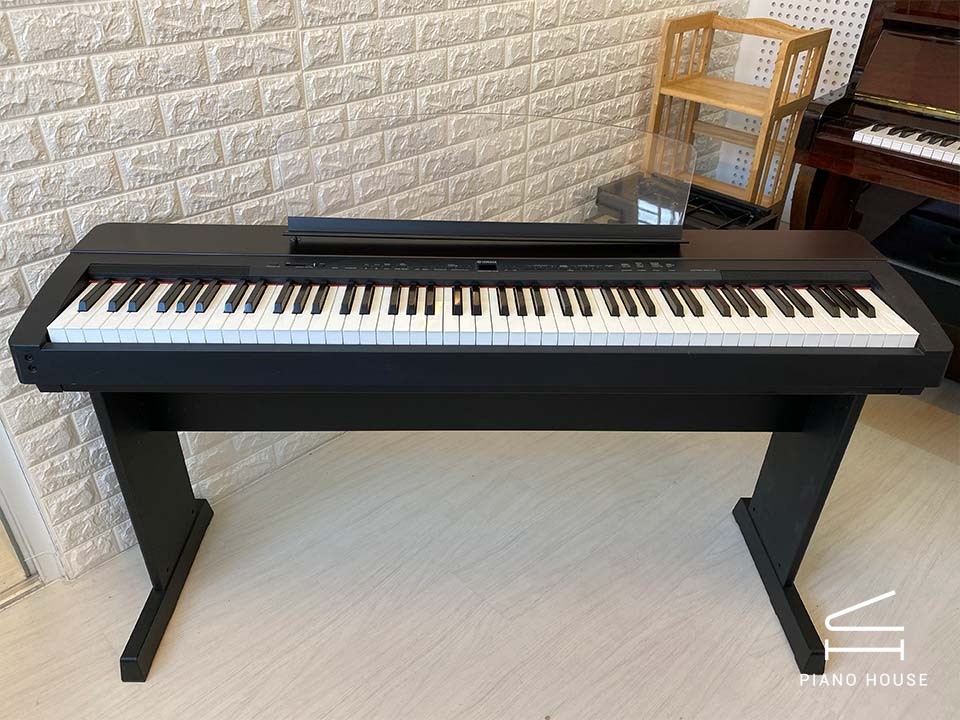 YAMAHA P-140