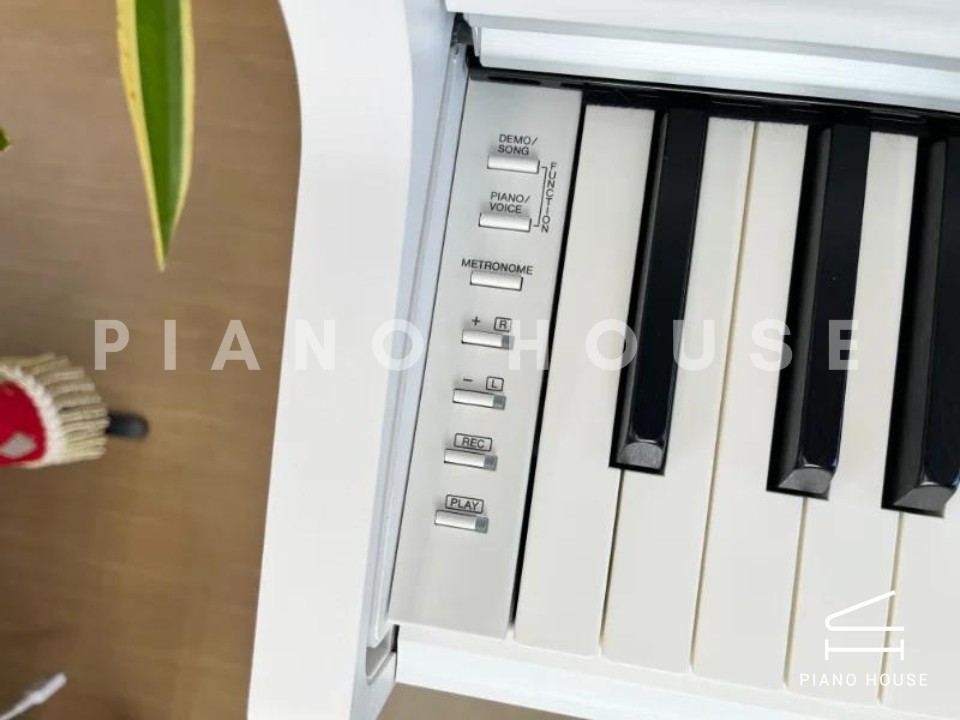 YAMAHA YDP-164 WH (Used)