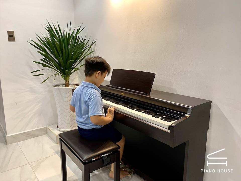 YAMAHA YDP-164 R (USED)