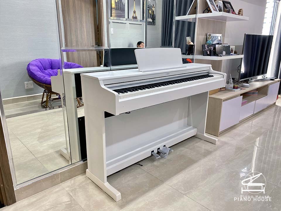 YAMAHA YDP-164 WH (Used)