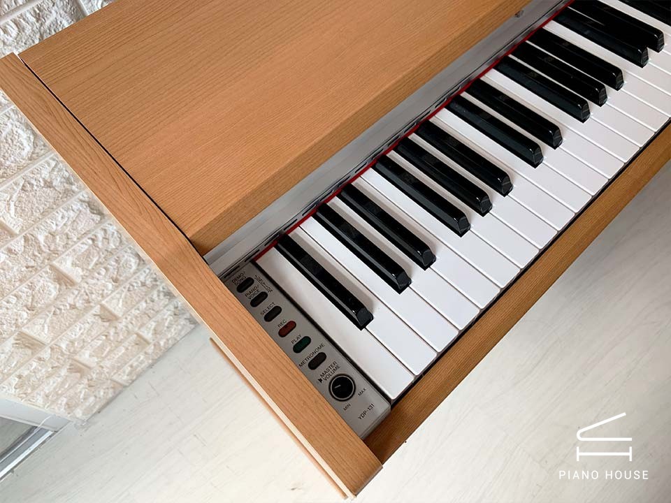 YAMAHA YDP-131C
