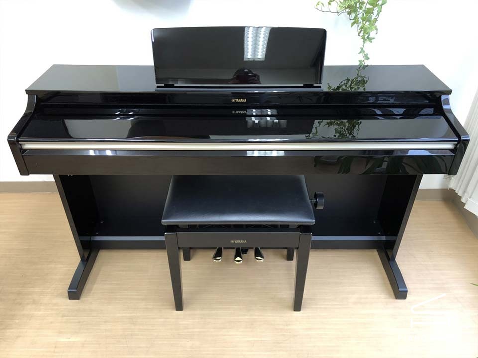 YAMAHA YDP-162 PE